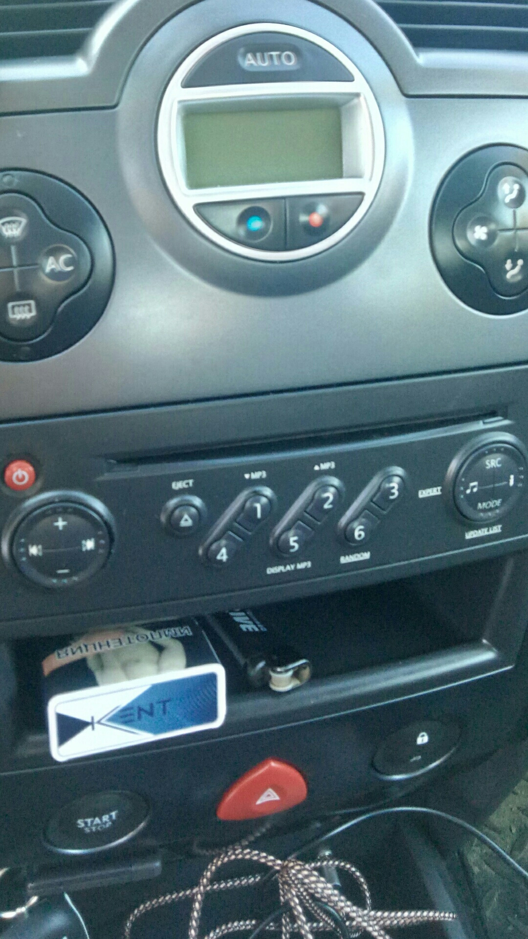 Audio Connection Box — Renault Megane II, 1,6 л, 2007 года просто так