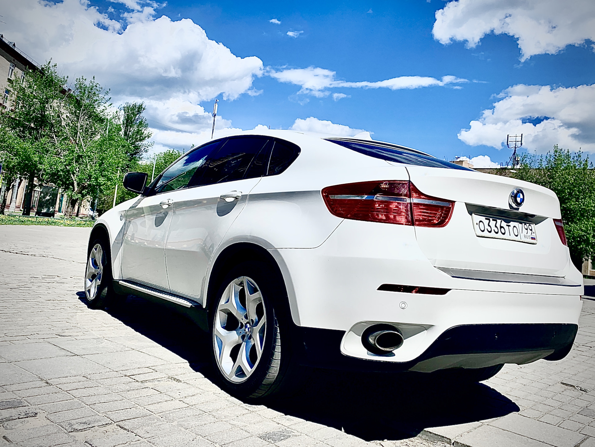 Bmw x6 e71. BMW x6 e72. BMW x6 e71 3.5i. BMW x6 e72 White. Колеса BMW x6 e71.