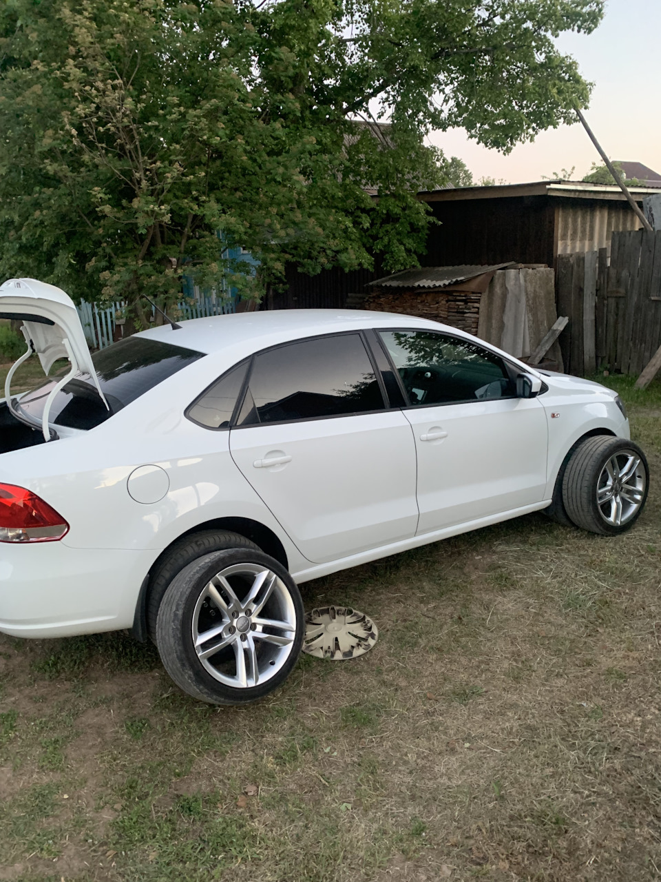 Диски от Audi A1 S line — Volkswagen Polo Sedan, 1,6 л, 2015 года |  колёсные диски | DRIVE2