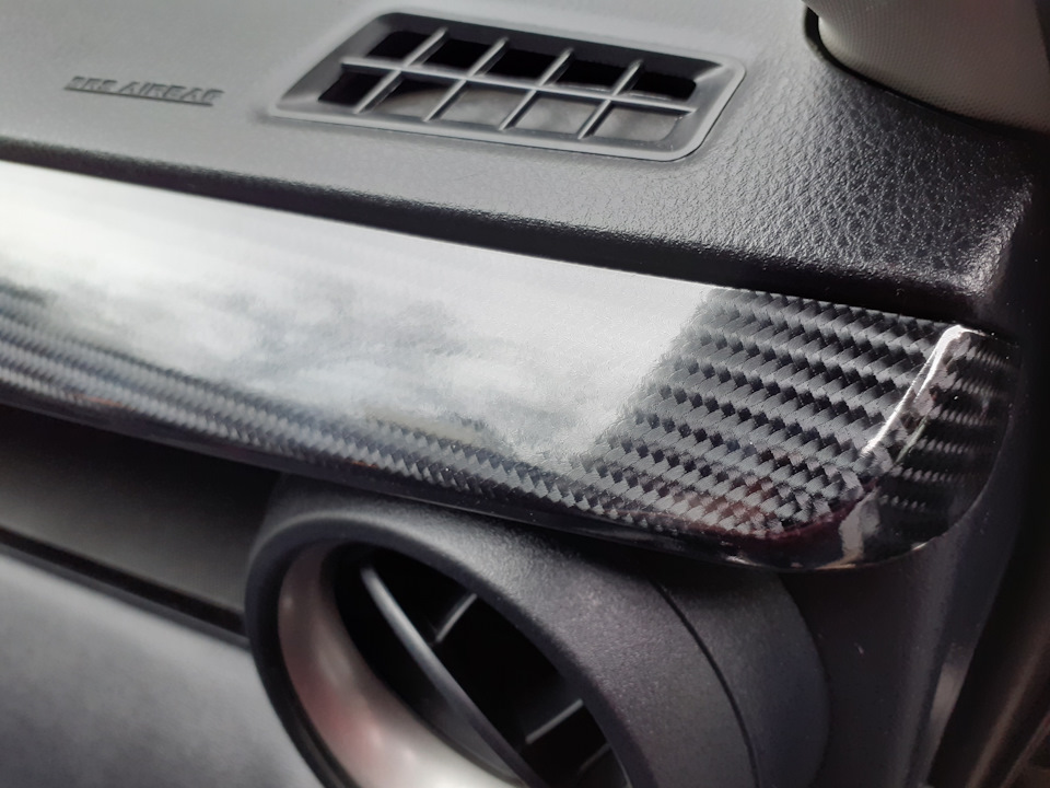 Оклейка пластика салона — Toyota RAV4 (IV), 2 л, 2017 года | стайлинг ...