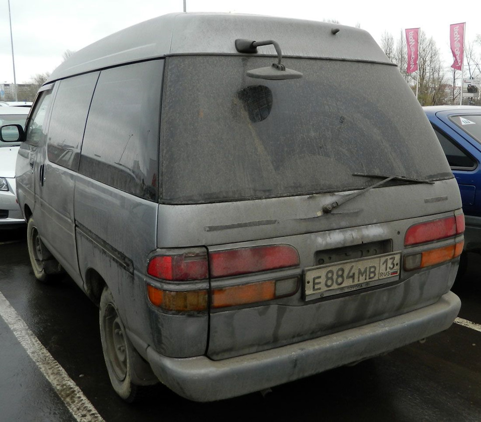 Toyota town ace дверь