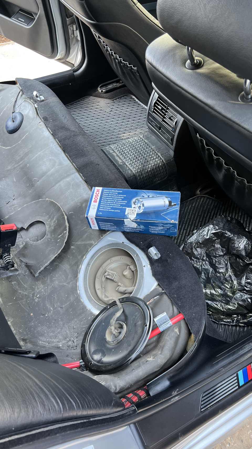 Замена бензонасоса Bosch — BMW 5 series (E39), 3 л, 2002 года | визит ...