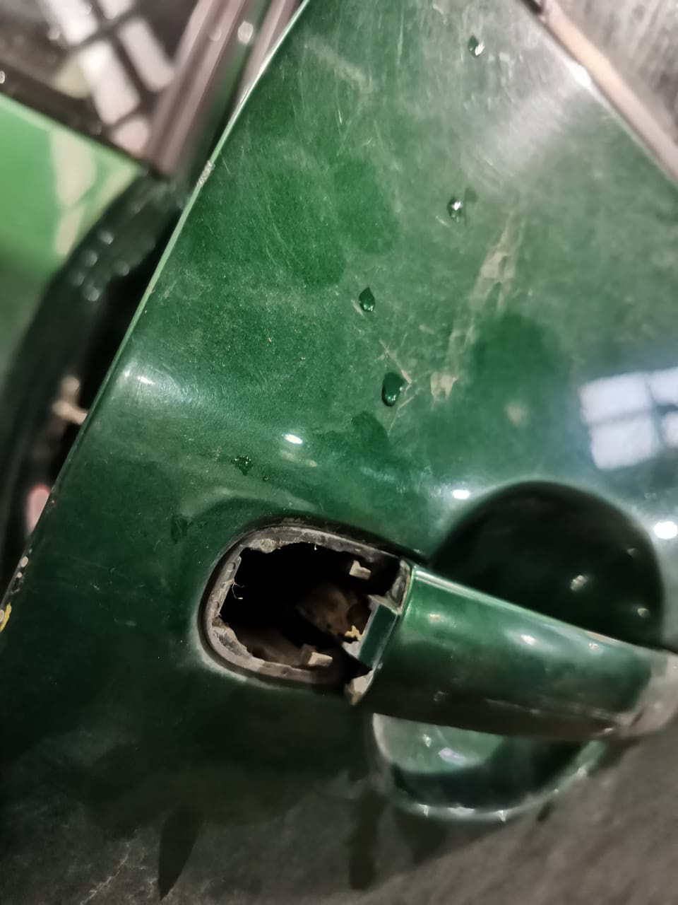 Замена личинок в дверях — Volkswagen Lupo, 1,4 л, 1999 года | поломка ...