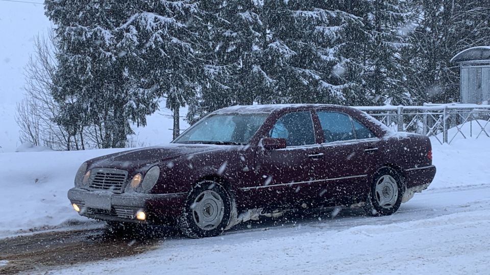 Не заводится(решено в сл. посте) — Mercedes-Benz E-class (W210), 2,3 л ...