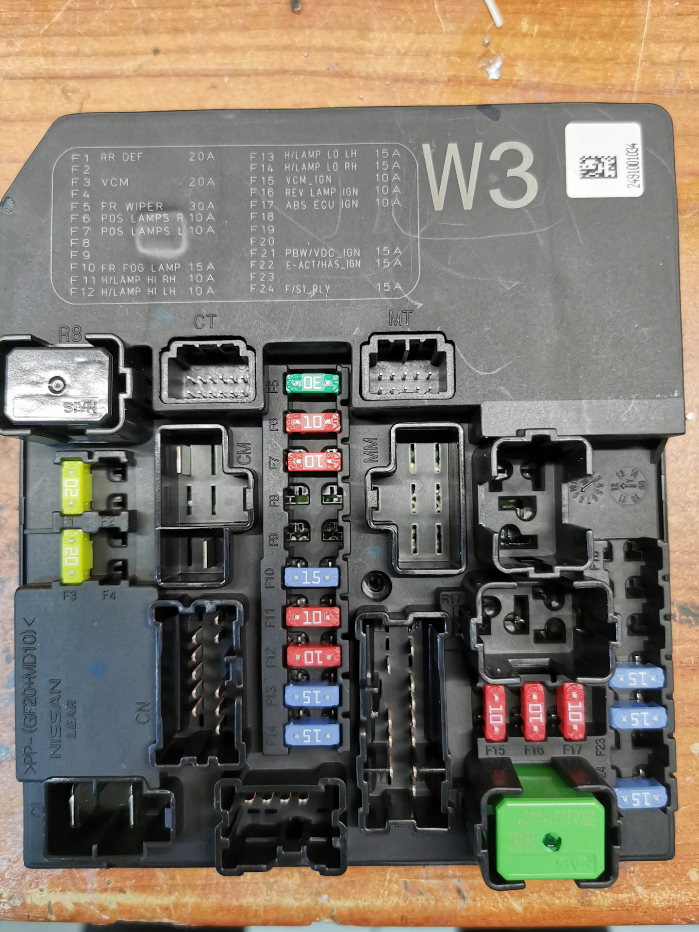 Светодиодки в габариты. Предохранитель габаритов leaf - Nissan Leaf (1G), 2013 г