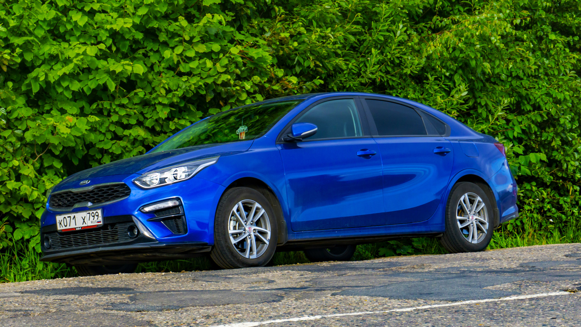 Kia Cerato Neptune Blue