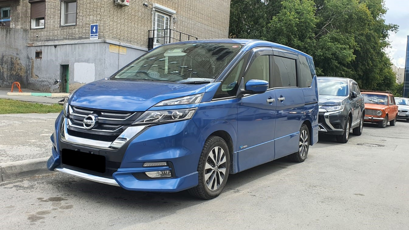 Nissan Serena 2