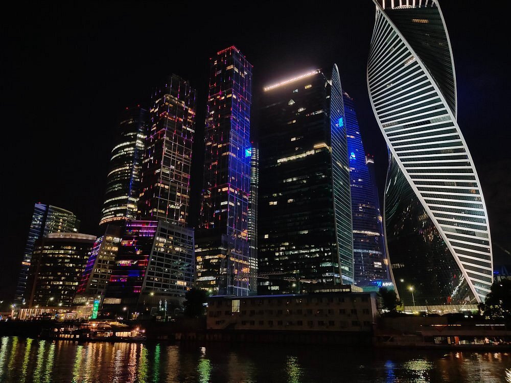 Москва сити два. Башня Эволюция Москва Сити. Москва Сити 2. Московский Международный деловой центр. Москва Сити ночью 1920х1080.