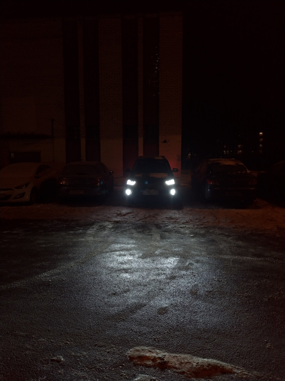 Светодиодные лампы Narva LED-HL (HB3/4) в линзованную оптику Hyundai ...