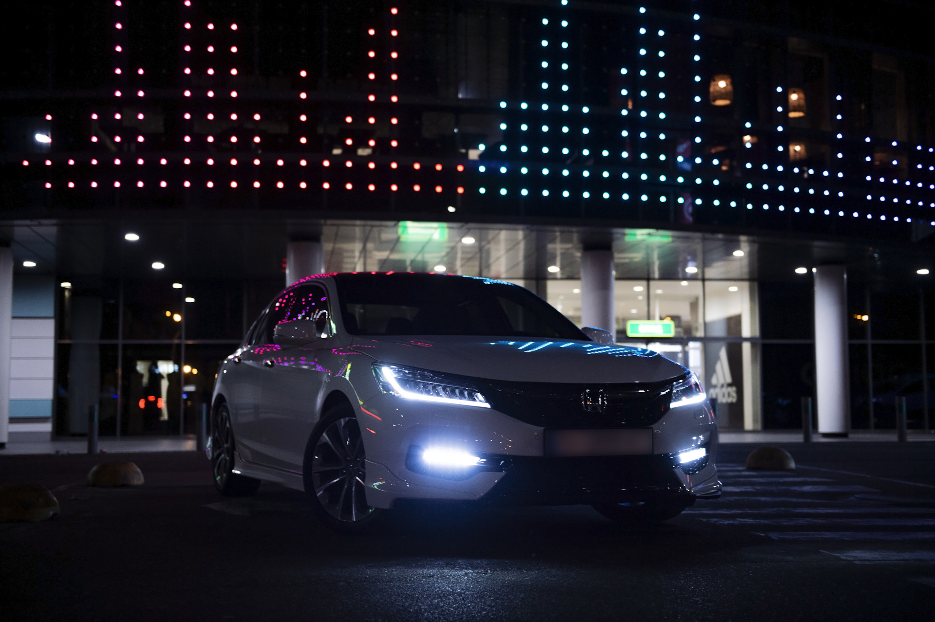 Фар 2013. Honda Accord 2013 led. Honda Accord 10 ночью. Honda Accord на фоне ночного города. Honda Accord 8 на обои с фарой.