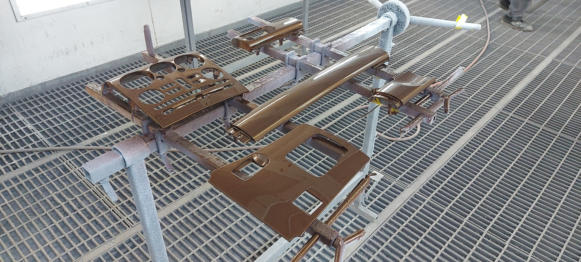 Окраска пластика салона — Mitsubishi Galant (9G), 2,4 л, 2008 года ...