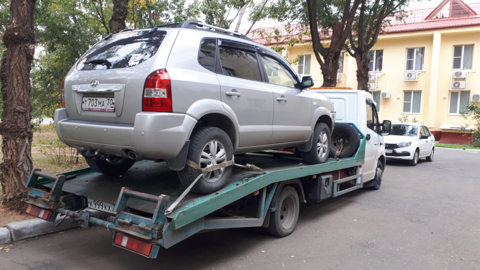 Загорелась масленка — Hyundai Tucson (JM), 2 л, 2008 года | визит на ...