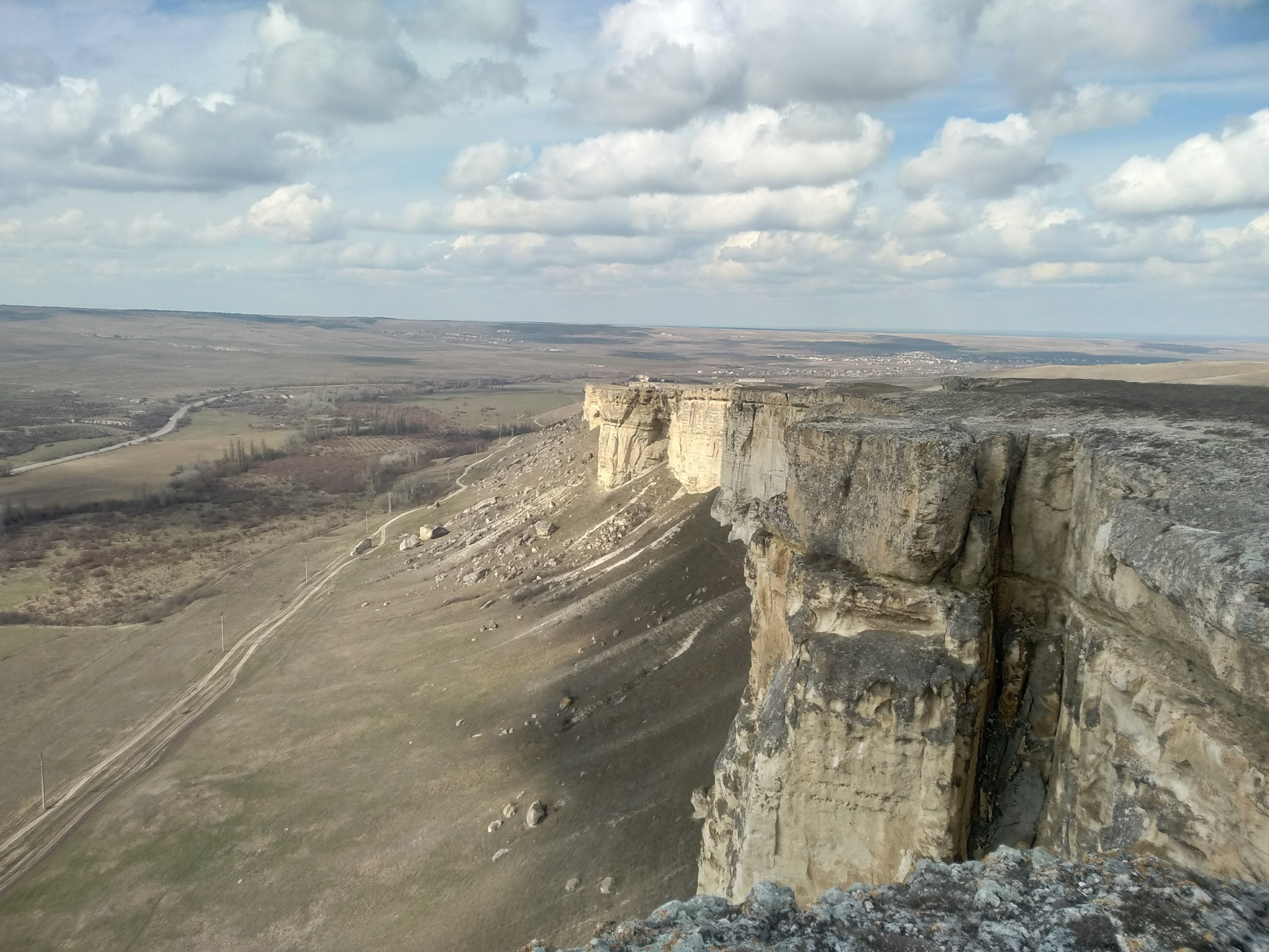 Белогорск 2 погода. Белогорск Крым. Белогорск. Белогорск Китай.