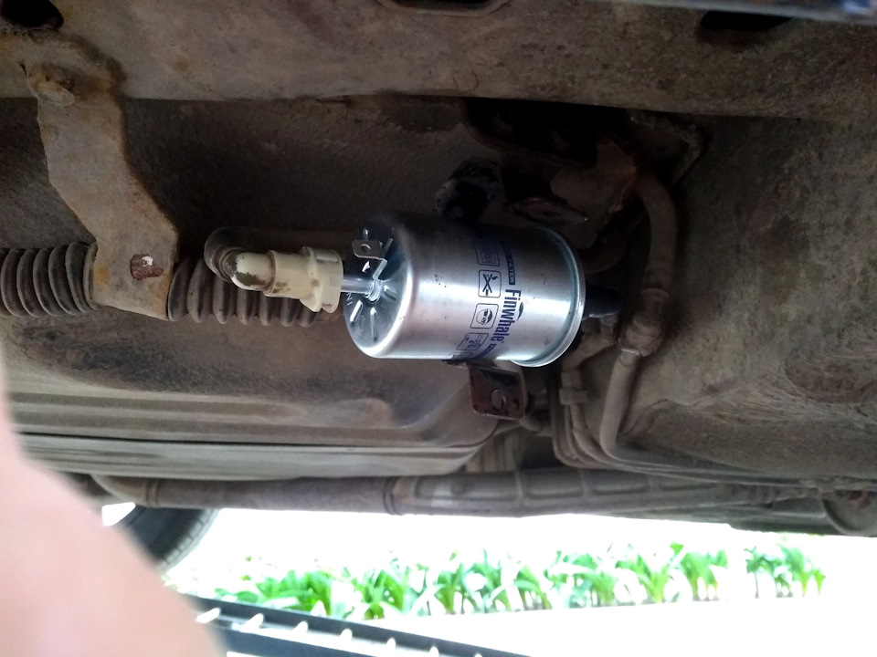 Запчасти DAEWOO : 96434270 КЛИПСА топливной трубки (ЛАЦЕТИ АВЕО) зажим DAEWOO - 