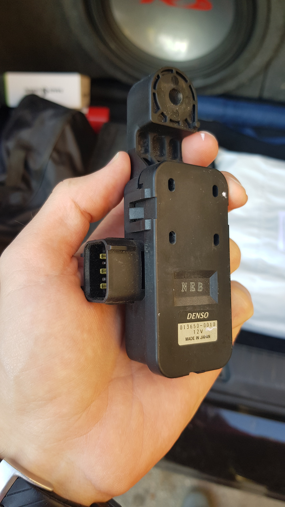 Замена датчика загрязнения воздуха — Lexus LS (UCF30), 4,3 л, 2004 года ...