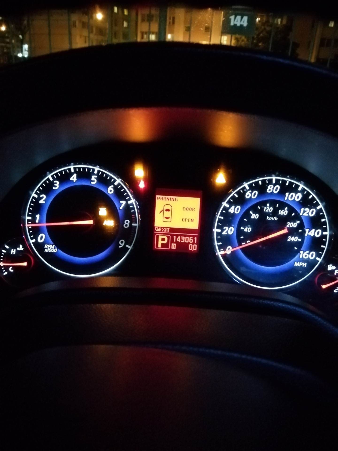 Спидометр инфинити. Спидометр инфинити fx35 американка. Спидометр инфинити. Спидометр инфинити qx80. Инфинити fx35 табло салон.