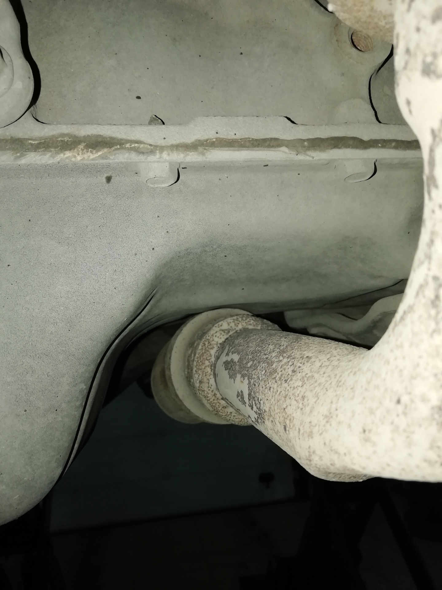 Слышу звон, да не знаю где он. — Mitsubishi Cedia, 1,5 л, 2002 года ...