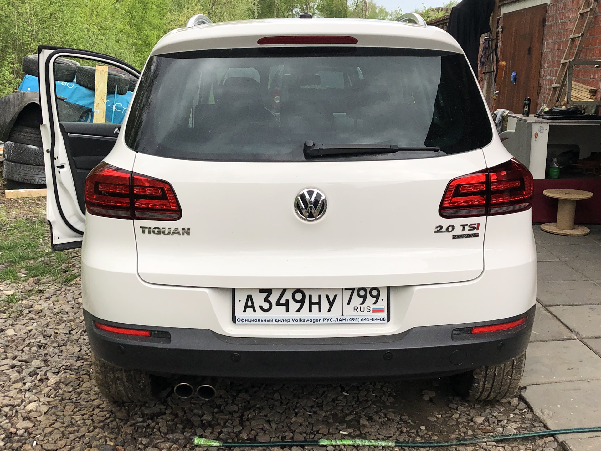 Как снять заднюю фару тигуана Заменил задние фонари на Led - Volkswagen Tiguan (1G), 2 л, 2013 года тюнинг DRI