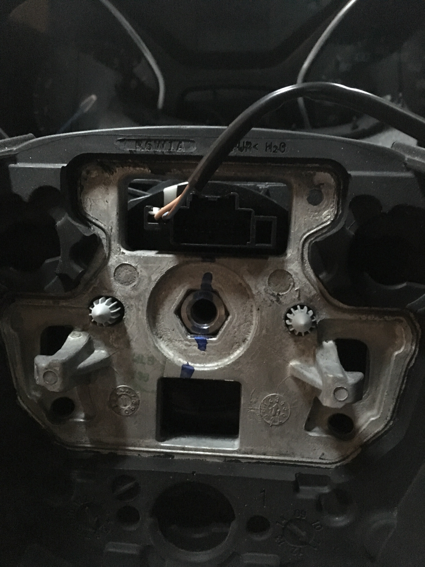 Калибровка датчика угла поворота рулевого колеса. Ошибка C1B00. — Ford ...