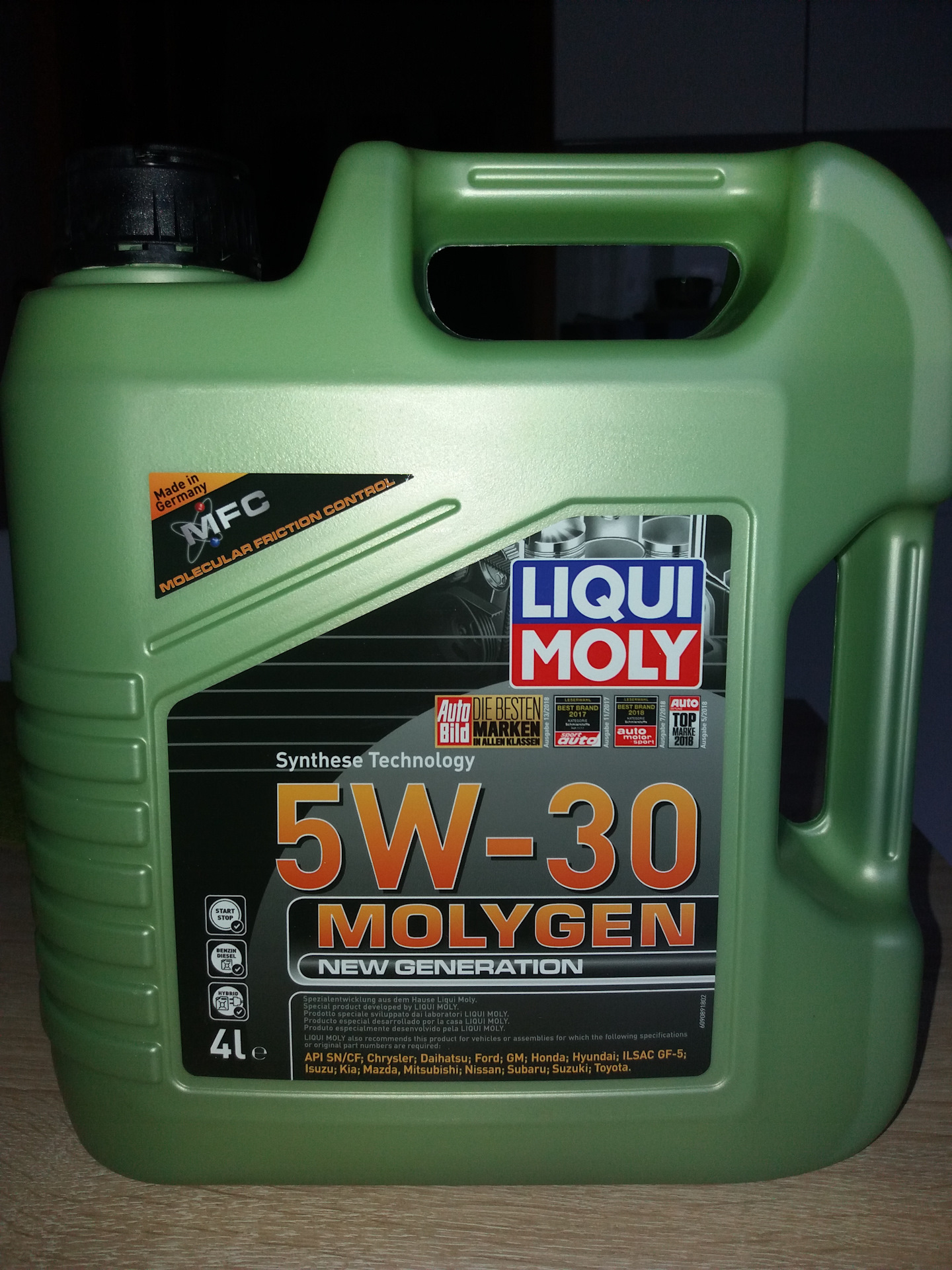 Какое масло ликви моли лучше. Масло Ликви моли 5w30. Liqui Moly 5w30 Toyota. Ликви моли 5 30. Liqui Moly 5 30 молиген.