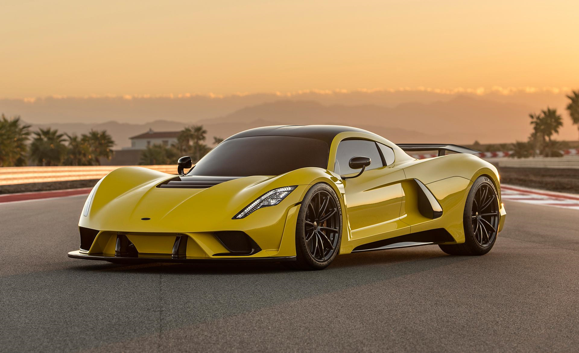 Машина Hennessey Venom f5