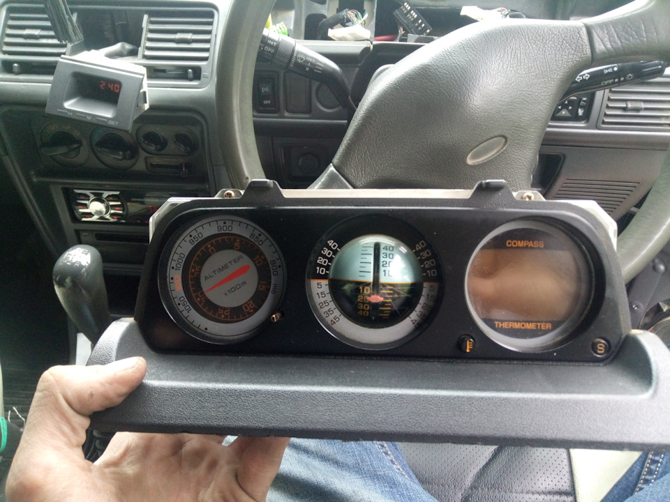 Установка датчика буста и буст-контроллера HKS EVC III на 4М40 ...