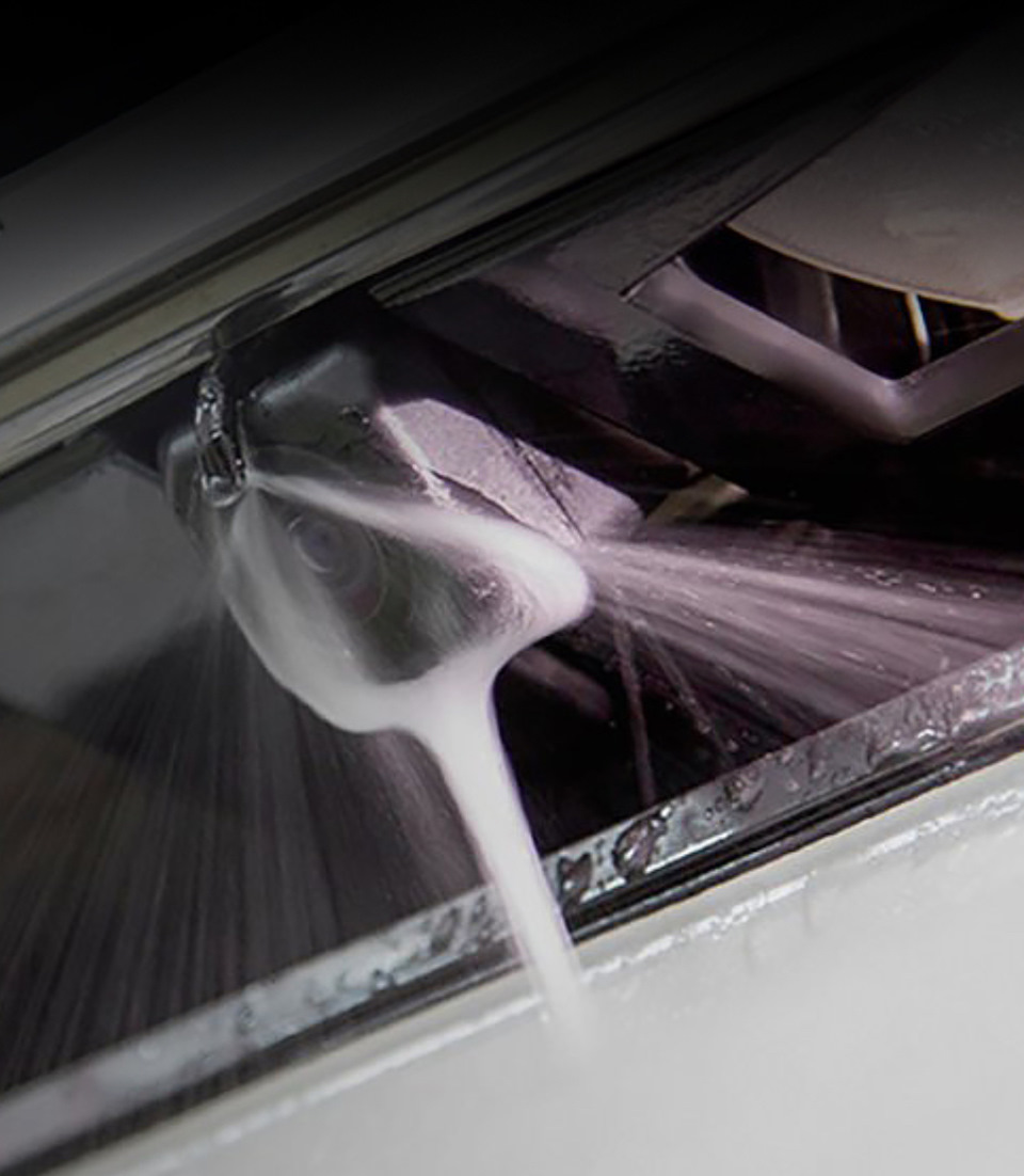 Установка омывателя камеры заднего вида. — Toyota Land Cruiser 200, 4,5 ...