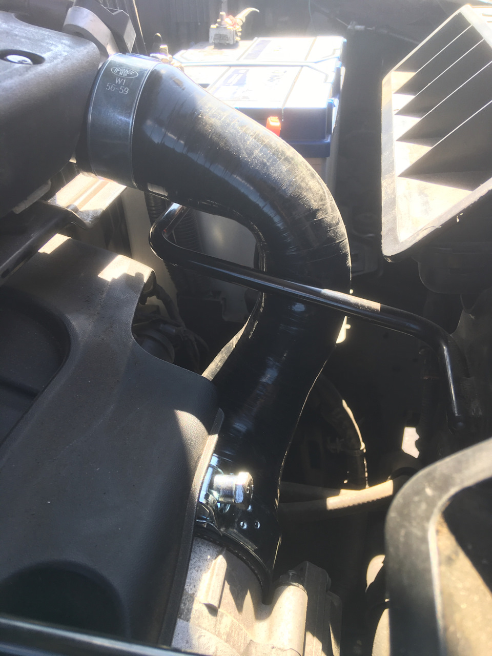 Патрубки интеркулера — Hyundai Santa Fe (2G), 2,2 л, 2009 года | своими ...