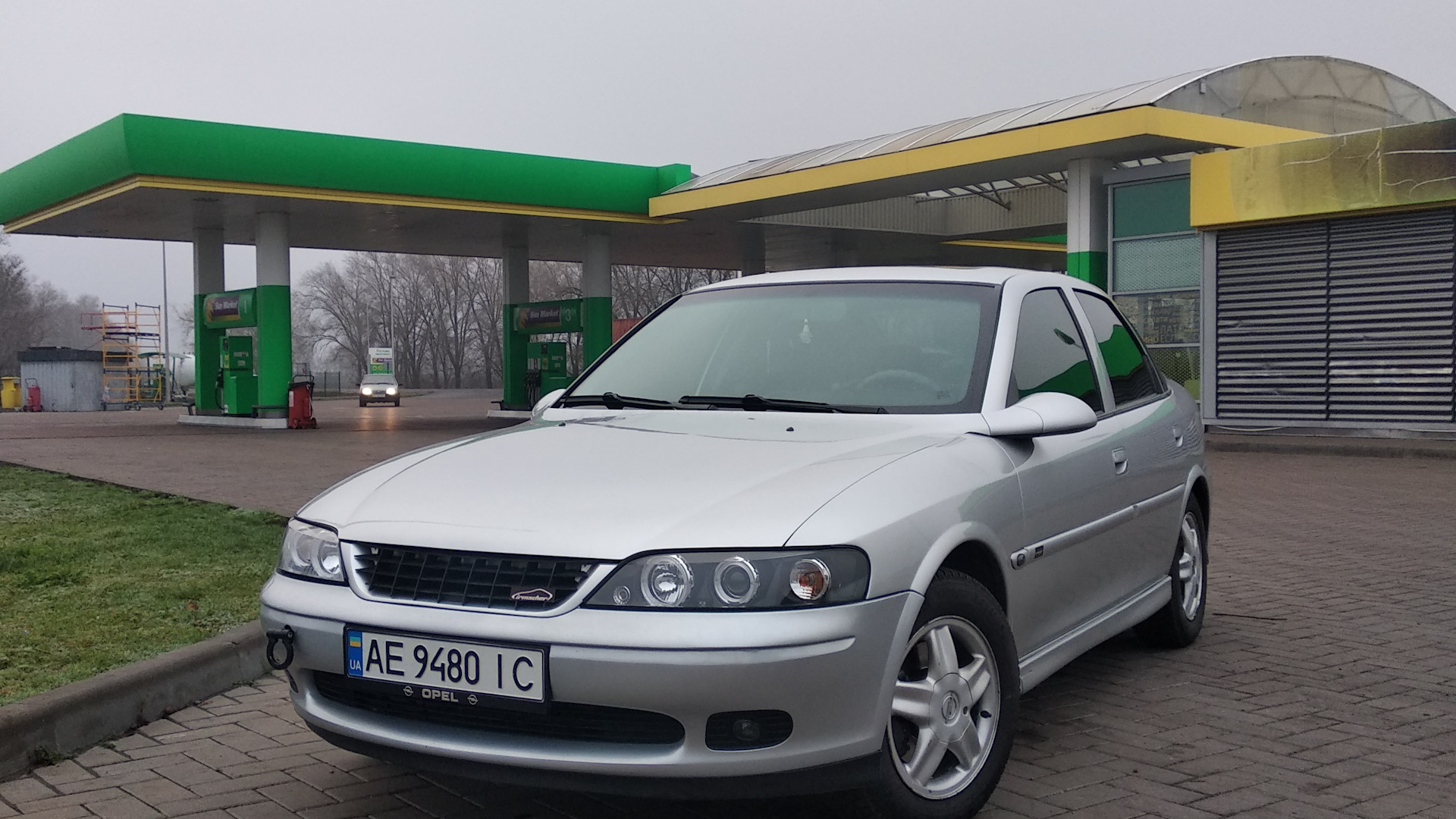 Opel Vectra B 2.5 бензиновый 1998 | V6 