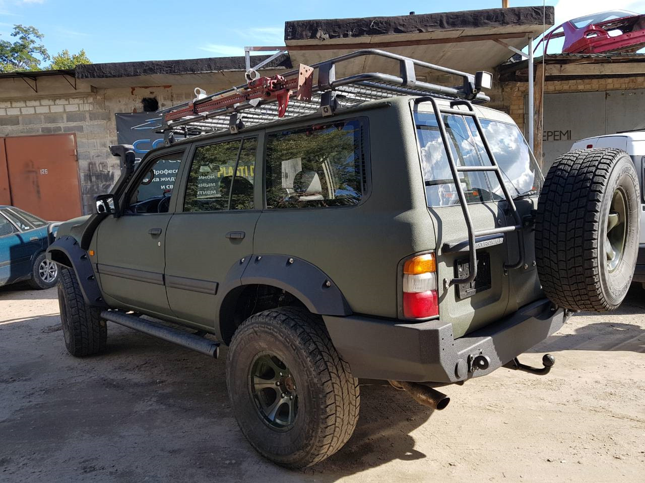 Ниссан патрол своими руками. Nissan Patrol y61. Ниссан Патрол y61 Raptor. Рама Ниссан Патрол y61. Лестница на Ниссан Патрол 61.