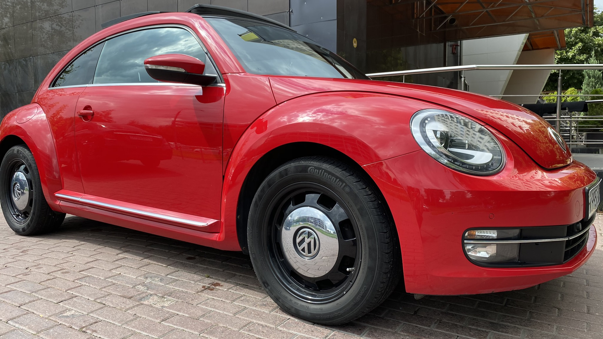 Volkswagen Beetle розовая 78000