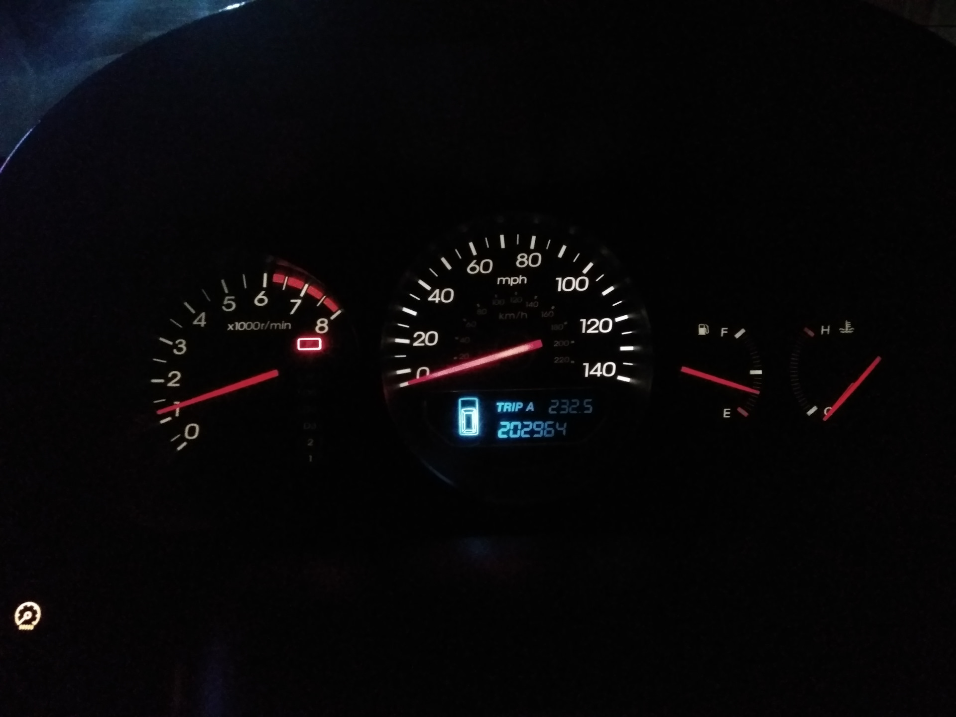 Srs на панели приборов. Акура МДХ приборная панель. Acura MDX приборная панель км. Акура МДХ приборная панель 2019