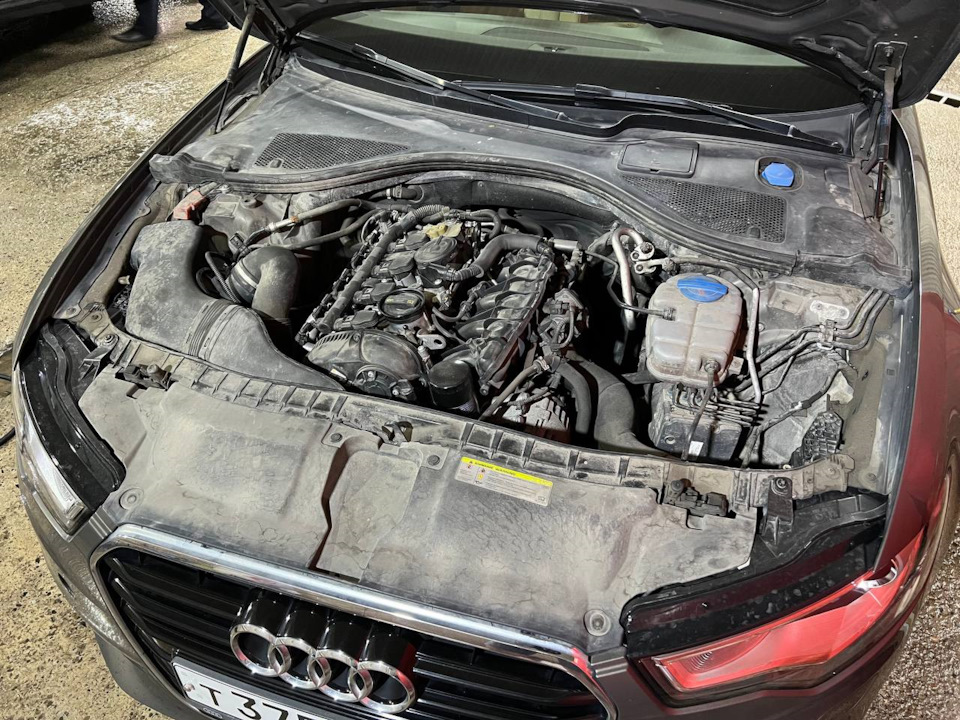 Подкапотка до — Audi A6 (C7)