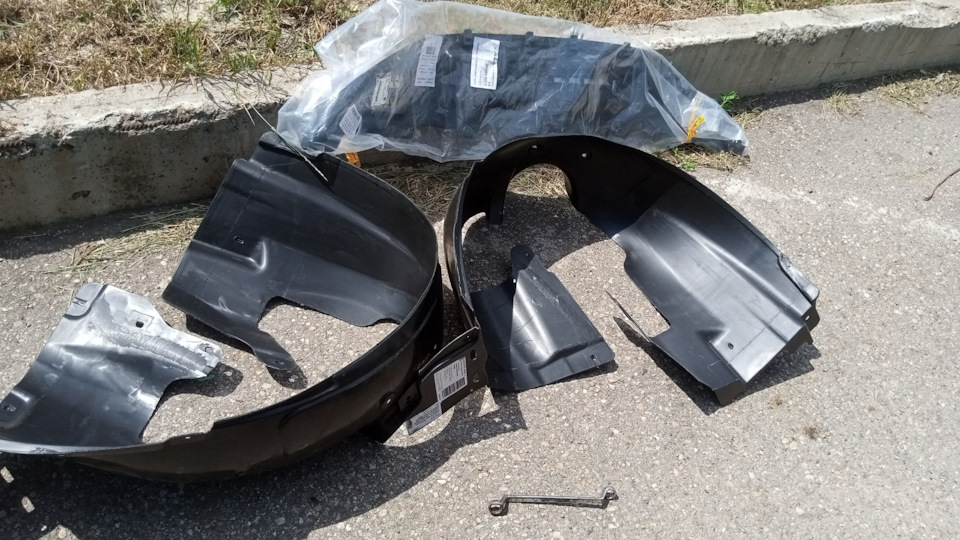 Замена подкрылок — Chevrolet Cruze (1G), 1,6 л, 2013 года | расходники ...