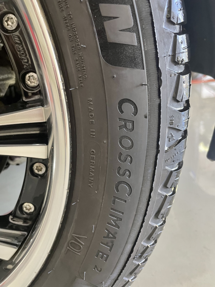 Шины всесезонные Michelin 235/50 R19, кованые диски Work 8Jx19 ET45 ...