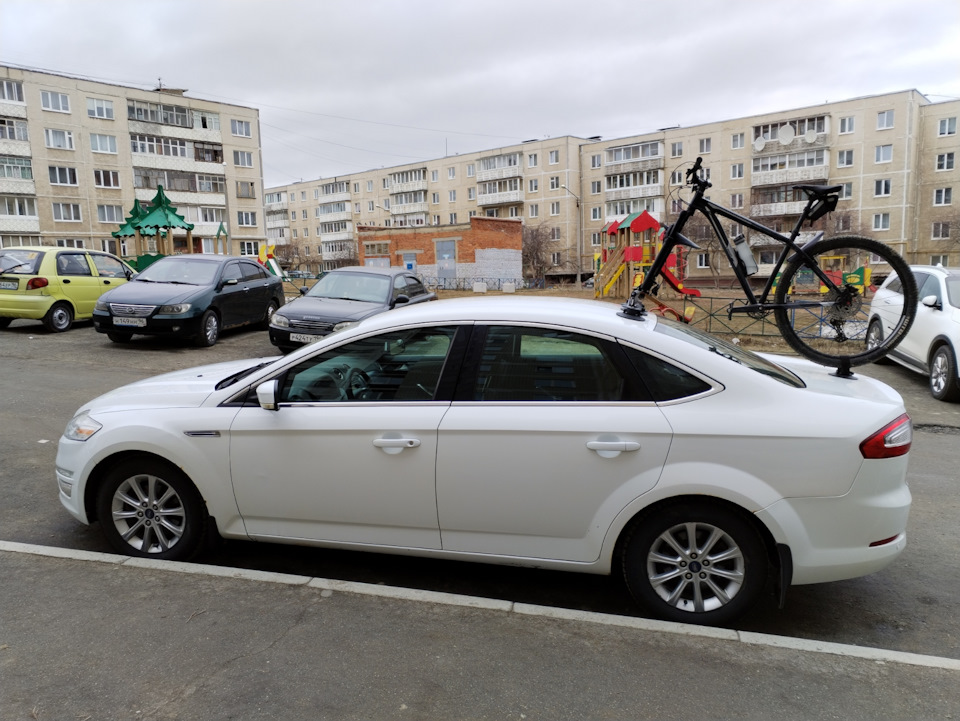 Велобагажник на присосках rockbros — Ford Mondeo IV, 2 л, 2010 года ...