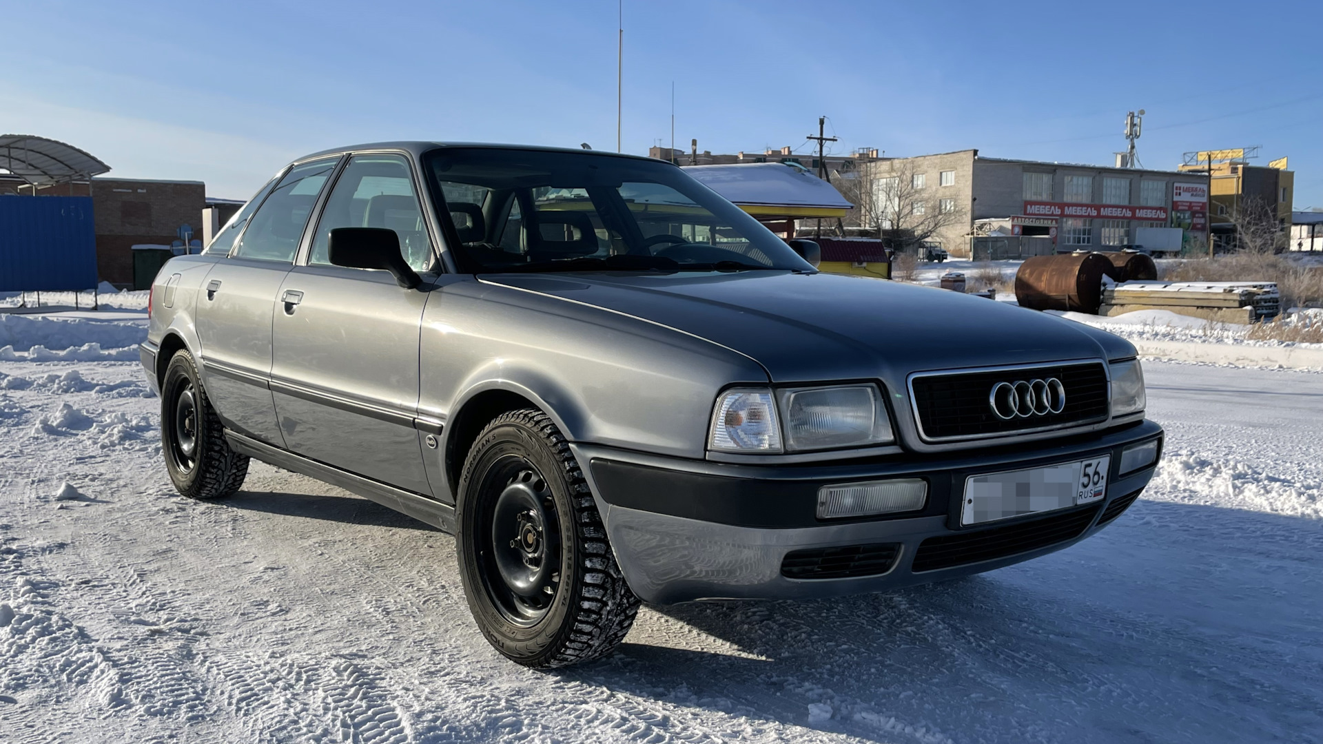 Audi 80 (B4) 2.0 бензиновый 1993 | Titanium Gray Metallic на DRIVE2