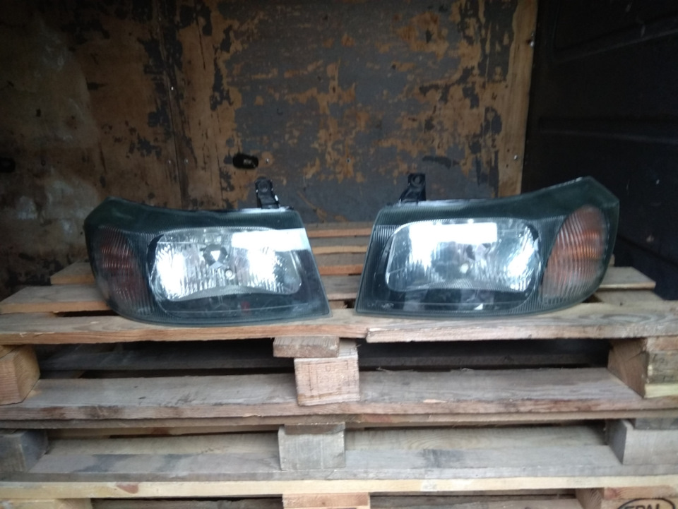 Покрасил фары лаком — Ford Transit (6G), 2 л, 2001 года | аксессуары ...