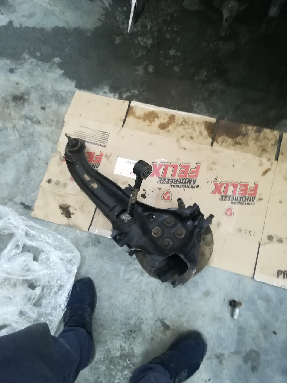 Замена датчика давления в шинах — Hyundai Santa Fe (2G), 2,4 л., 2012 ...