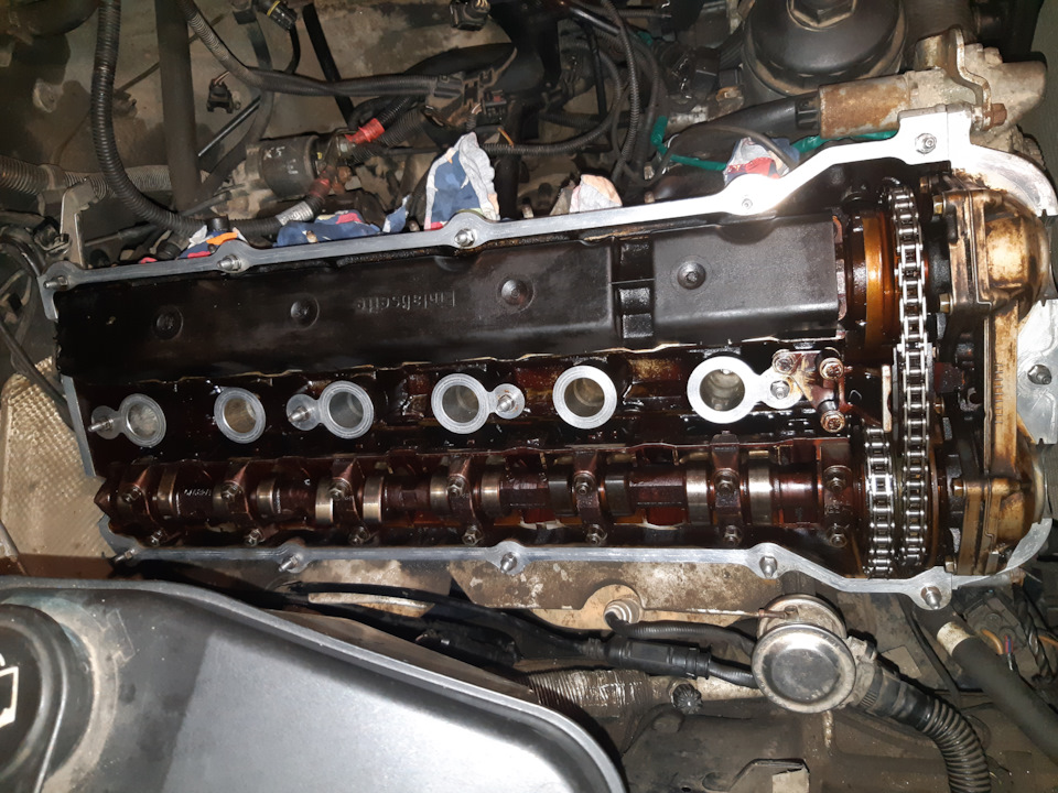Замена прокладки клапанной крышки — BMW X5 (E53), 3 л., 2001 года ...