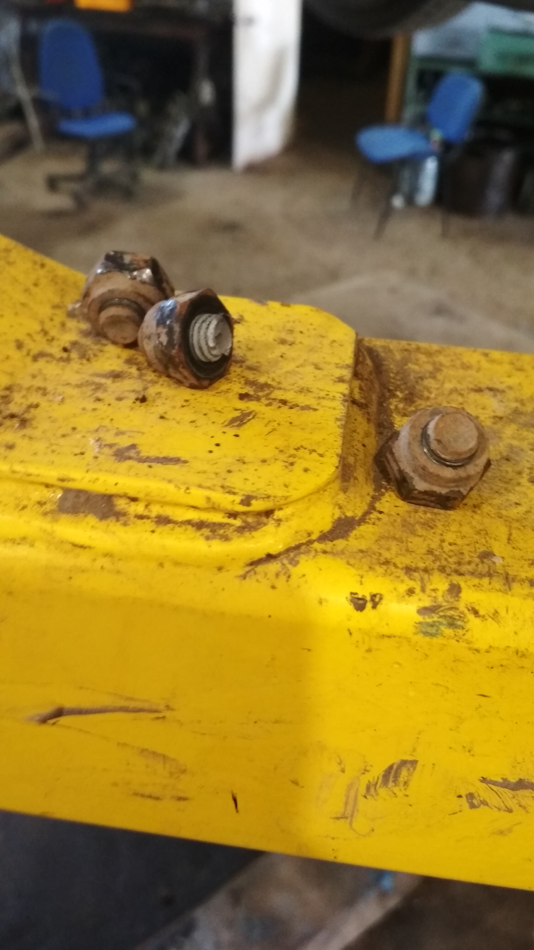 Замена подвесного подшипника и крестовины — Hyundai Santa Fe (2G), 2,4 ...