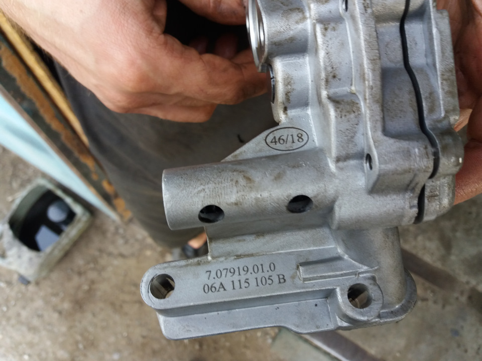 Фото в бортжурнале Audi S3 (8L). Запчасти на фото: 707919010, 06A115105B