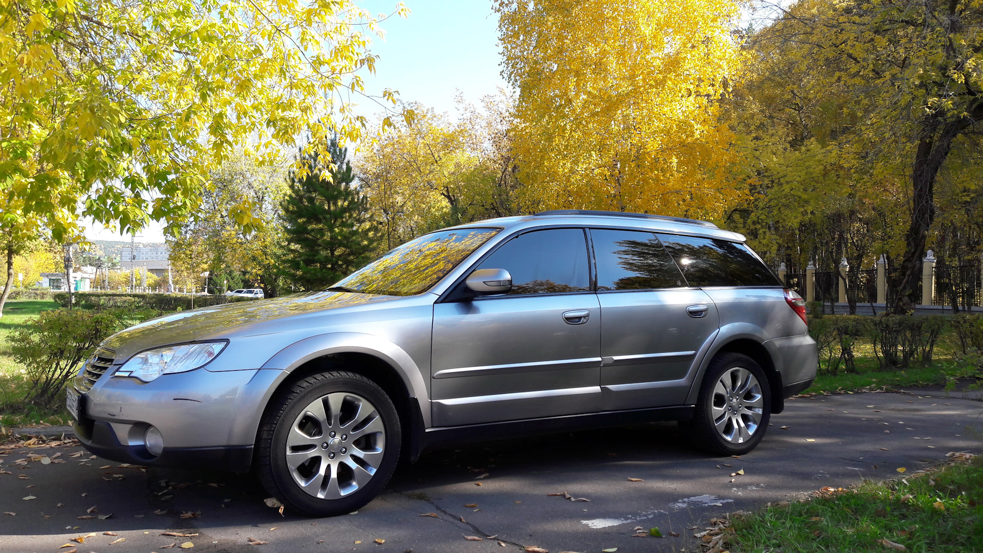 Диски subaru outback. Subaru Outback 3.0. Subaru Outback 2007 3.0. Subaru Outback BP r17. Subaru Outback 2007.