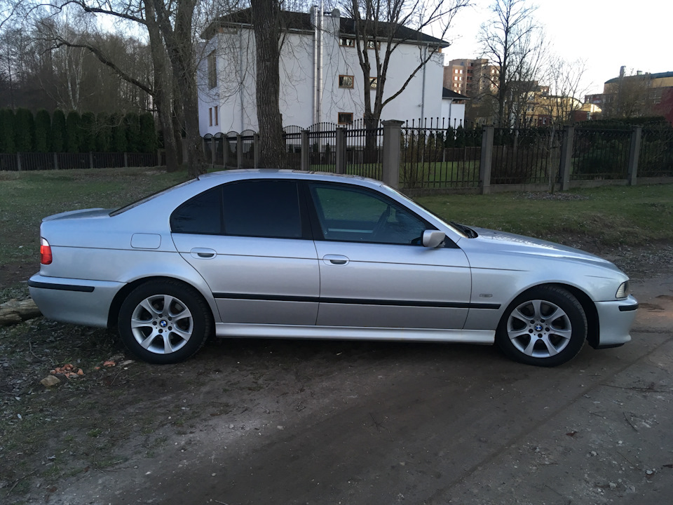Фото в бортжурнале BMW 5 series (E39)