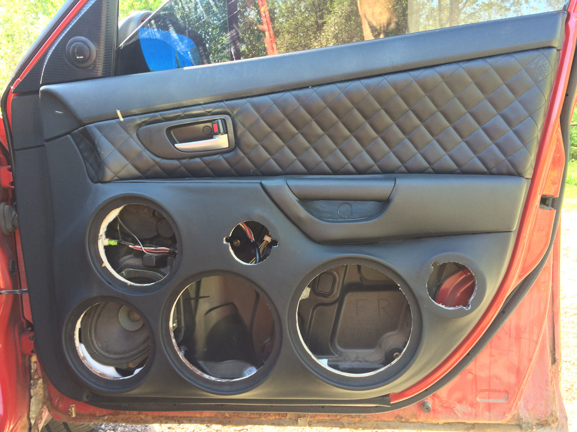 Дверные карты мазда 3 бк. Mazda 3 2007 карты дверей. Mazda 3 бм дверные карты. Карты мазда 3. Дверная карта мазда 3 2004.