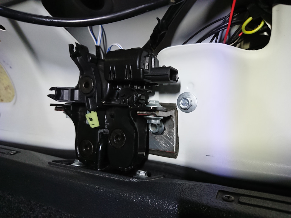 Сломался замок зажигания — Mercedes-Benz S-class (W140), 5 л., 1997 ...