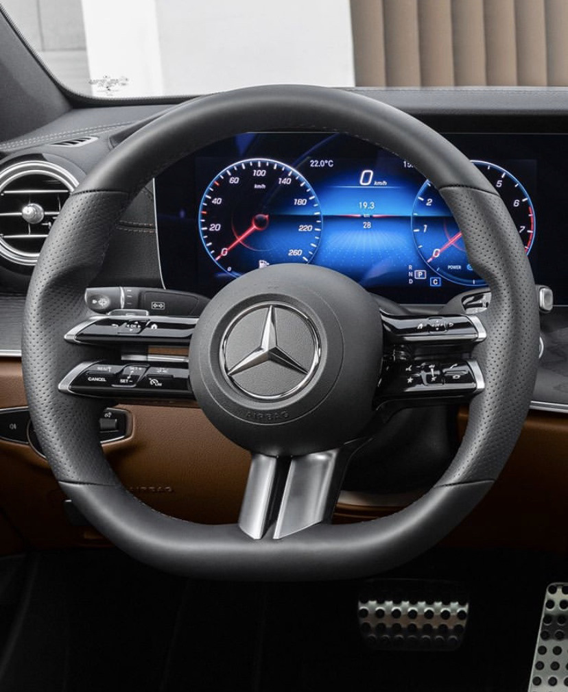 Как снять руль w213