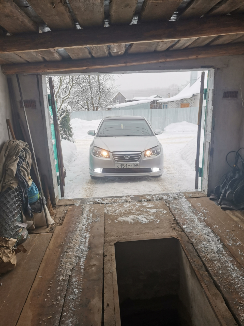 Дальний в пол накала — Hyundai Elantra (4G), 1,6 л, 2009 года ...