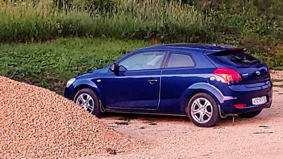 KIA Ceed (1G) 1.4 бензиновый 2008 | на DRIVE2