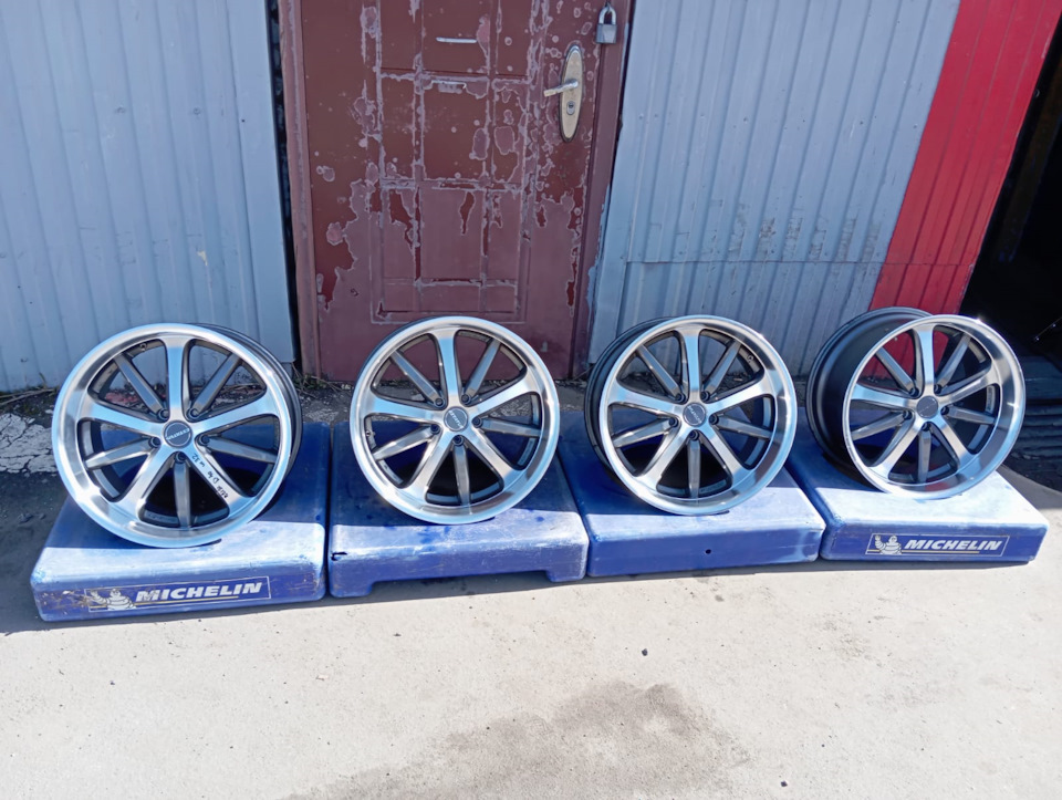 Литые диски G-Corporation 9Jx19 ET42 5x114,3 на Toyota Crown (S180 ...